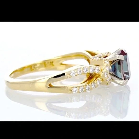 🌹FINAL PRICE REDUCTION $2000🌹 GIA CERTIFIED ALEXANDRITE AND DIAMOND RING - Picture 13 of 16